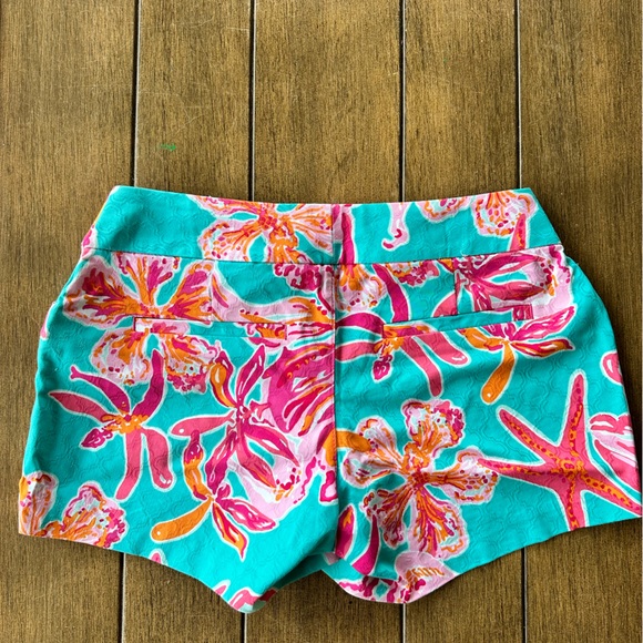 Lilly Pulitzer Shorts - Picture 2 of 3